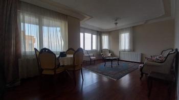Mudanya Yenimahallede Deniz Manzaralı Havuzlu Eşyalı veya Eşyasız