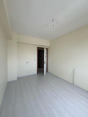 AFYON ÜÇOK EMLAKTAN ALİ İHSAN PAŞA MAH 3+1 127M² TEMİZ BAKIMLI  EBEVEYN BANYOLU SATILIK DAİRE 