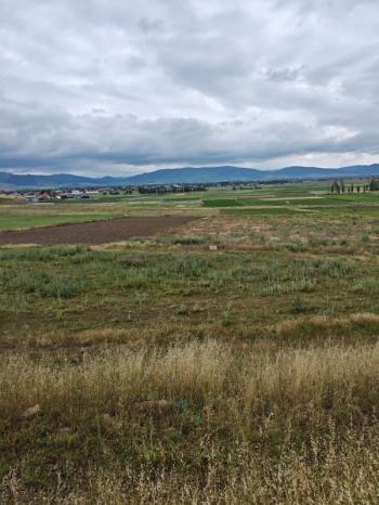 AFYON ÜÇOK EMLAKTAN SİNANPAŞA AKÖREN MEVKİNDE 923M² SATILIK YATIRIMA UYGUN ARSA