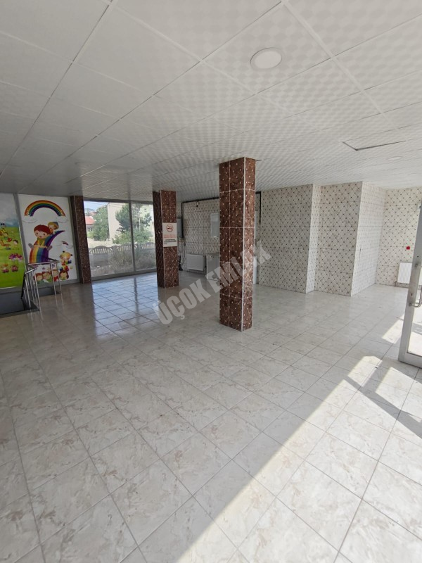 * AFYON ÜÇOK EMLAKTAN FATİH MAH 130M² İŞLEK CADDE ÜZERİ SATILIK DÜKKAN * 