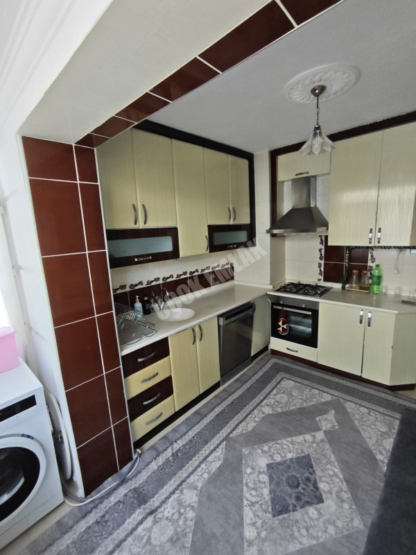 AFYON ÜÇOK EMLAKTAN FATİH MAH 2+1 89M² TEMİZ BAKIMLI SATILIK DAİRE 