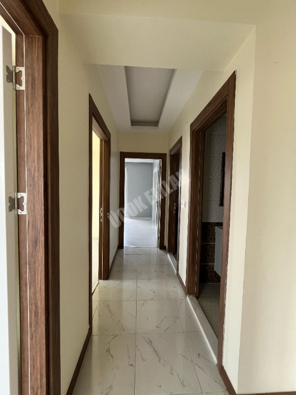 AFYON ÜÇOK EMLAKTAN ALİ İHSAN PAŞA MAH 3+1 127M² TEMİZ BAKIMLI  EBEVEYN BANYOLU SATILIK DAİRE 