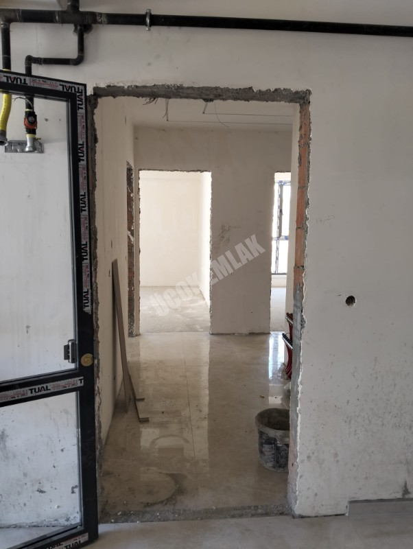 * AFYON ÜÇOK EMLAKTAN MAREŞAL F ÇAKMAK MAH 3+1 112M² LÜX EBEVEYN BANYOLU SIFIR SATILIK DAİRE *