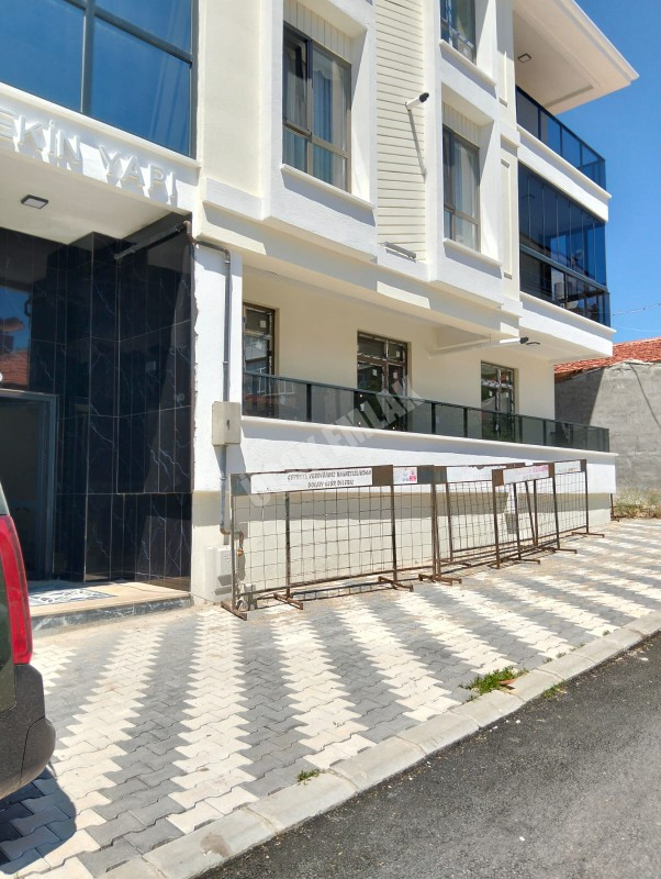 * AFYON ÜÇOK EMLAKTAN MAREŞAL F ÇAKMAK MAH 3+1 105M² LÜX EBEVEYN BANYOLU SATILIK DAİRE * 