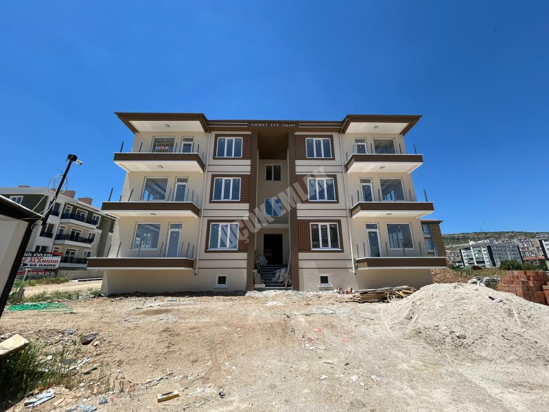 AFYON ÜÇOK EMLAKTAN KANLICA MAH 3+1 115M² SIFIR EBEVEYN BANYOLU SATILIK DAİRE