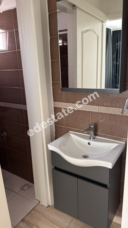 GİRNE'de Türk Mahallesi'nde KİRALIK FULL EŞYALI 2+1 DAİRE