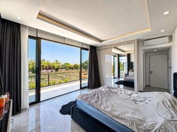 KKTC Kıbrıs Çatalköy Bölgesinde Satılık Havuzlu Villa