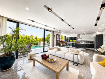 KKTC Kıbrıs Çatalköy Bölgesinde Satılık Havuzlu Villa