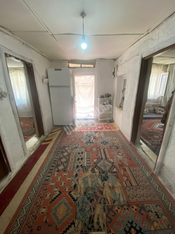 * AFYON ÜÇOK EMLAKTAN HAMİDİYE MAH 2+1 60M² TEMİZ MÜSTAKİL EV * 