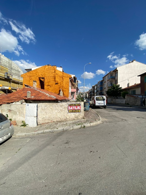 * AFYON ÜÇOK EMLAKTAN HAMİDİYE MAH 2+1 60M² TEMİZ MÜSTAKİL EV * 