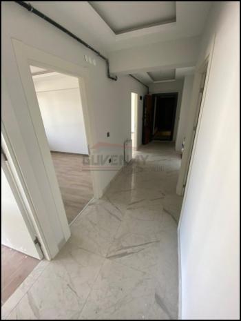 GÜVENAY - ÇORUM ÜÇTUTLR MAH. CARREFOUR CİVARI SATILIK 4+1 DAİRE