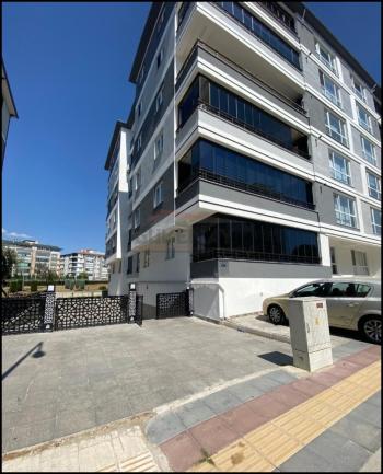 GÜVENAY - ÇORUM ÜÇTUTLR MAH. CARREFOUR CİVARI SATILIK 4+1 DAİRE