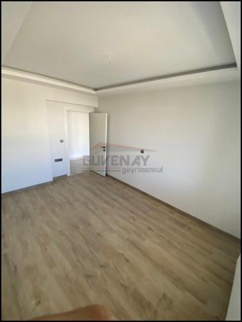 GÜVENAY - ÇORUM ÜÇTUTLR MAH. CARREFOUR CİVARI SATILIK 4+1 DAİRE