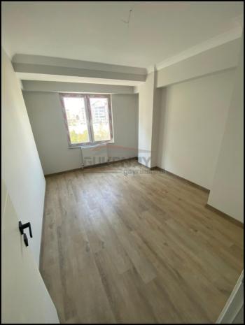 GÜVENAY - ÇORUM ÜÇTUTLR MAH. CARREFOUR CİVARI SATILIK 4+1 DAİRE