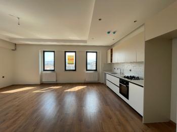 Güvenay - Çorum Çepni Uzay Tuzcu Rezidance 3+1 Kiralık Daire 