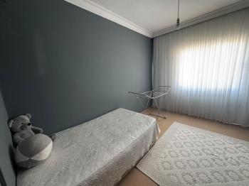 YENİŞEHİR'DE  FUL EŞYALI SATILIK DAİRE