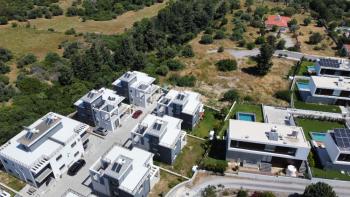 Girne Alsancak'ta 4+1 Esyasız - Sıfır Villa