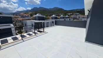 Girne Alsancak'ta 4+1 Esyasız - Sıfır Villa