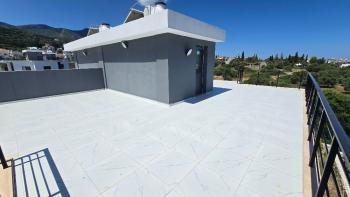 Girne Alsancak'ta 4+1 Esyasız - Sıfır Villa