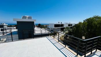Girne Alsancak'ta 4+1 Esyasız - Sıfır Villa