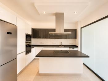 Girne Park Avm'de Türk Malı,  Satılık 2+1 Residence