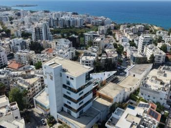 Girne Park Avm'de Türk Malı,  Satılık 2+1 Residence