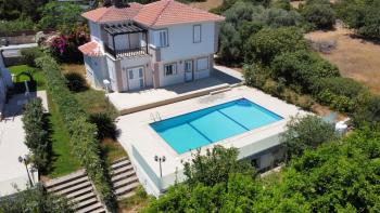  Cikarma Plajı Yakını | Havuzlu & Bahçeli 3+1 Dubleks Villa