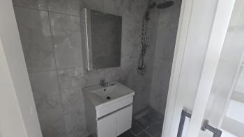 Lefkoşa Alayköy’de 4+1 Satılık Modern Villa | Geniş Arsa & Yeni Yapı