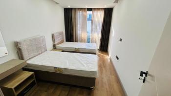 KARŞIYAKA'DA AKILLI EV SİSTEMLİ TRİPLEKS DAİRE | 150 m² TOPLAM ALAN | DENİZ & DAĞ MANZARASI | ORTAK HAVUZ
