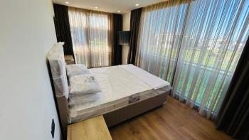 KARŞIYAKA'DA AKILLI EV SİSTEMLİ TRİPLEKS DAİRE | 150 m² TOPLAM ALAN | DENİZ & DAĞ MANZARASI | ORTAK HAVUZ