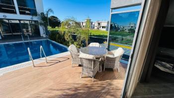 KARŞIYAKA'DA AKILLI EV SİSTEMLİ TRİPLEKS DAİRE | 150 m² TOPLAM ALAN | DENİZ & DAĞ MANZARASI | ORTAK HAVUZ