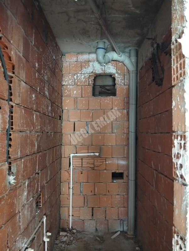 AFYON ÜÇOK EMLAKTAN MAREŞAL FEVZİ ÇAKMAK MAH 2+1 80M² SIFIR SATILIK DAİRE 