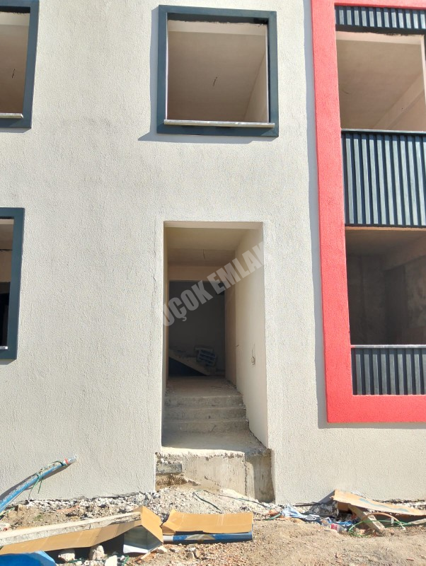 AFYON ÜÇOK EMLAKTAN MAREŞAL FEVZİ ÇAKMAK MAH 2+1 80M² SIFIR SATILIK DAİRE 