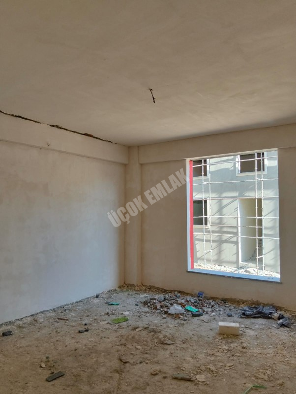 * AFYON ÜÇOK EMLAKTAN MAREŞAL FEVZİ ÇAKMAK MAH 3+1 100M² SIFIR  EBEVEYN BANYOLU SATILIK DAİRE *