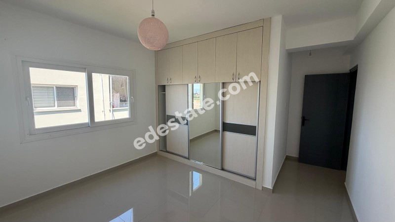 Lefkoşa Gönyeli Baraj Bölgesi'nde SATILIK TÜRK KOÇANLI 2+1 DAİRE 