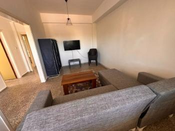 KÜÇÜK KAYMAKLIDA AYLIK ÖDEMELİ 3+1 EŞYALI DAİRE (ÖĞRENCİYE KİRALIK ) 