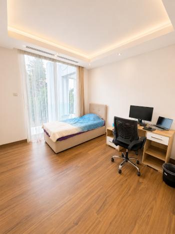 Girne Ozanköy'de Türk Tapulu, Özel Yüzme Havuzlu Lüks 3+1 Modern Villa