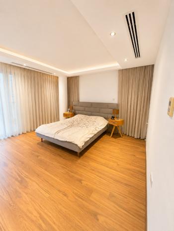 Girne Ozanköy'de Türk Tapulu, Özel Yüzme Havuzlu Lüks 3+1 Modern Villa