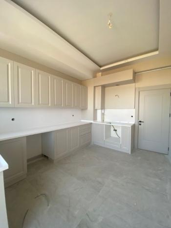 AFYON ÜÇOK EMLAKTAN ERTUĞRUL GAZİ MAH SATILIK 4+1 LÜX SIFIR GENİŞ DAİRE