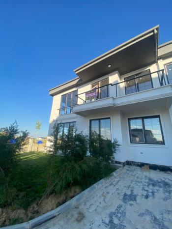 AFYON ÜÇOK EMLAKTAN ERTUĞRUL GAZİ MAH SATILIK 4+1 LÜX SIFIR GENİŞ DAİRE