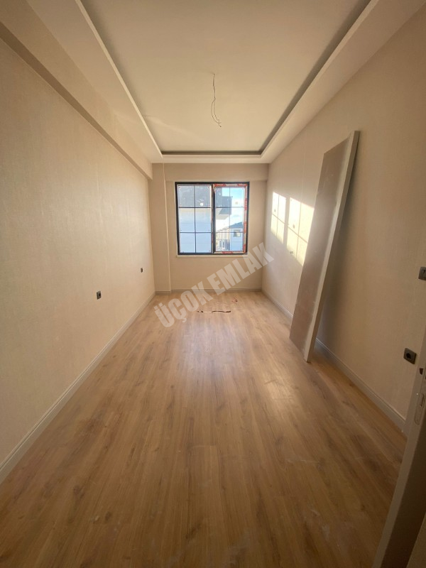 AFYON ÜÇOK EMLAKTAN ERTUĞRUL GAZİ MAH SATILIK 4+1 LÜX SIFIR GENİŞ DAİRE
