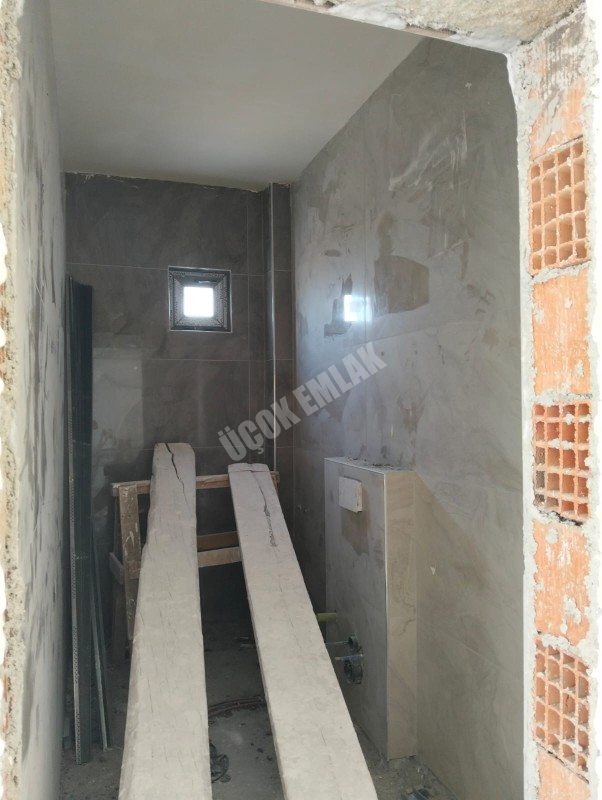 * AFYON ÜÇOK EMLAKTAN GÜVENEVLER MAH 2+1 65M² SIFIR LÜX SATILIK DAİRE *