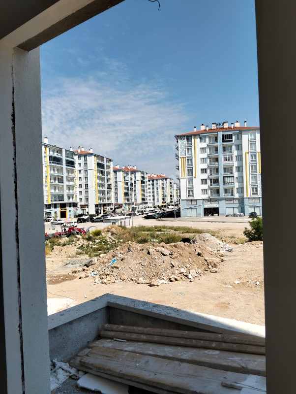 * AFYON ÜÇOK EMLAKTAN GÜVENEVLER MAH 2+1 65M² SIFIR LÜX SATILIK DAİRE *