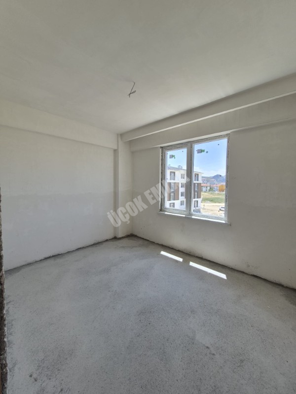 * AFYON ÜÇOK EMLAKTAN KARŞIYAKA MAH 3+1 127M² SIFIR LÜX SATILIK ! YÜKSEK KREDİ İMKANLI DAİRELER * 