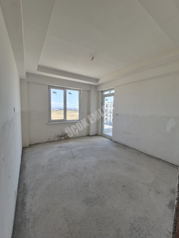 * AFYON ÜÇOK EMLAKTAN KARŞIYAKA MAH 3+1 127M² SIFIR LÜX SATILIK ! YÜKSEK KREDİ İMKANLI DAİRELER * 
