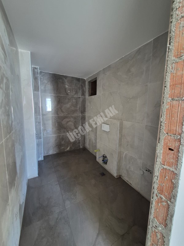 * AFYON ÜÇOK EMLAKTAN GÜVENEVLER MAH 3+1 113M² SIFIR LÜX SATILIK DAİRE *