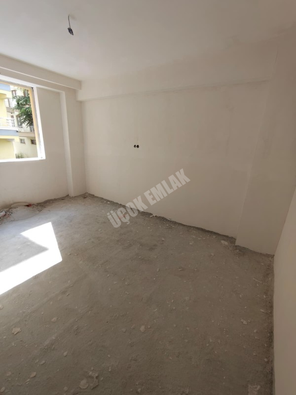 * AFYON ÜÇOK EMLAKTAN İSTİKLAL MAH 3+1 110M² SIFIR LÜX SATILIK DAİRELER * 