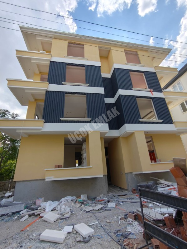 * AFYON ÜÇOK EMLAKTAN İSTİKLAL MAH 3+1 110M² SIFIR LÜX SATILIK DAİRELER * 