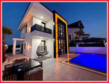 Didimde Satılık Tam Müstakil 4+1 Villa
