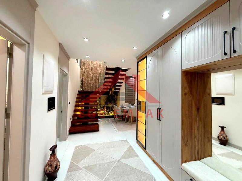 Didimde Satılık Tam Müstakil 4+1 Villa